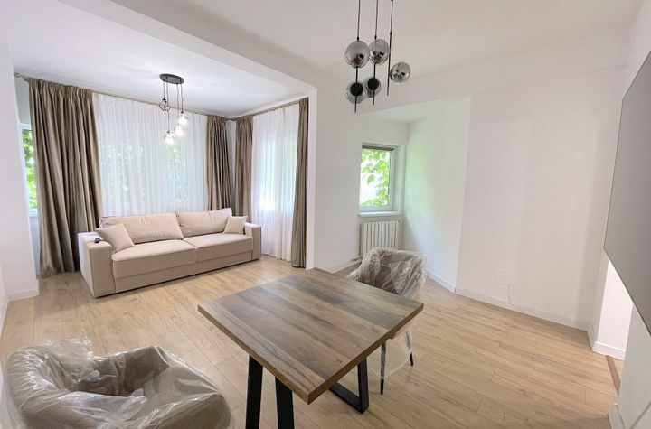 Apartament 3 camere de inchiriat ROSETTI - Bucuresti anunturi imobiliare Bucuresti