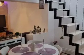 Vilă - 3 camere de vanzare DEMOCRATIEI - Prahova anunturi imobiliare Prahova