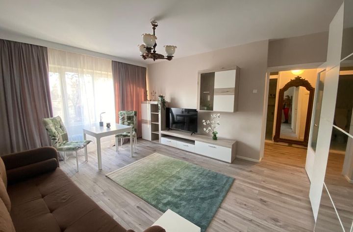 Inchiriere garsoniera mobilata/utilata vedere spate imobil 1989 Stirbei Voda anunturi imobiliare Bucuresti