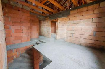 Vilă - 5 camere de vanzare BISTRITA - Bistrita-Nasaud anunturi imobiliare Bistrita-Nasaud