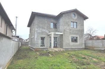Vilă - 4 camere de vanzare TARGOVISTE - Dambovita anunturi imobiliare Dambovita