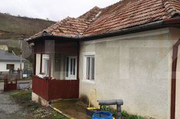 Casă - 3 camere de vanzare CORUSU - Cluj anunturi imobiliare Cluj