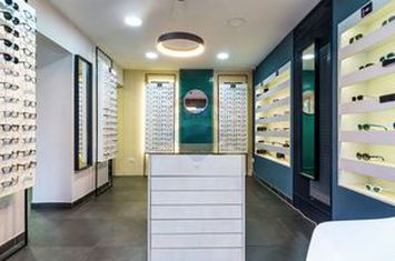 Lanț Optică Medicală & Clinică Oftalmologică  Cluj Napoca anunturi imobiliare Cluj