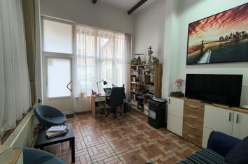 Spatiu comercial, ultracentral, Republicii, Oradea. 600 E/lună. Com 0 anunturi imobiliare Bihor