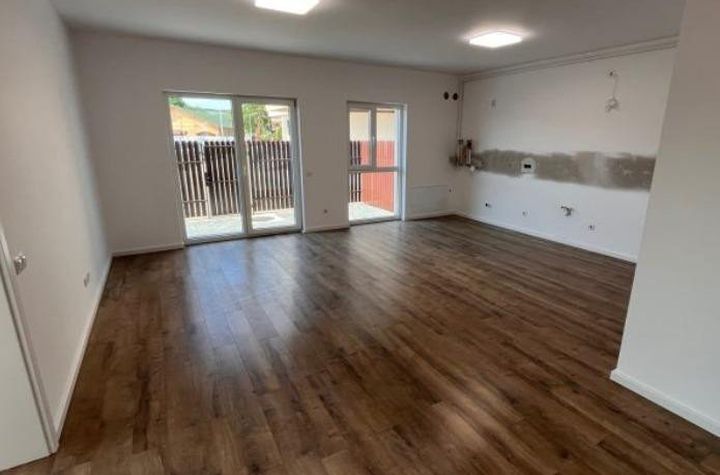 Apartament 3 camere de vanzare FLORESTI - Cluj anunturi imobiliare Cluj