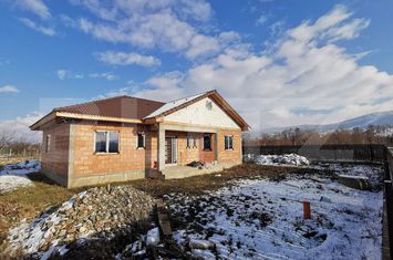 Vilă - 4 camere de vanzare BISTRITA - Bistrita-Nasaud anunturi imobiliare Bistrita-Nasaud