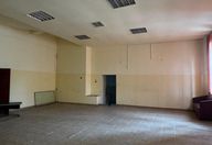 61.000 €, Spațiu comercial