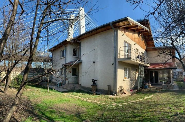 Vilă - 6 camere de vanzare OTOPENI - Bucuresti anunturi imobiliare Bucuresti