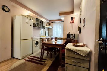 Apartament 3 camere de vanzare ASTRA - Brasov anunturi imobiliare Brasov