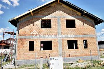 Casa 3 camere 2 bai,100mp,250 mp teren anunturi imobiliare Mures