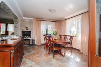 Casă de vânzare 184 m.p pe Șos. Voinești Nr12- Iași anunturi imobiliare Iasi