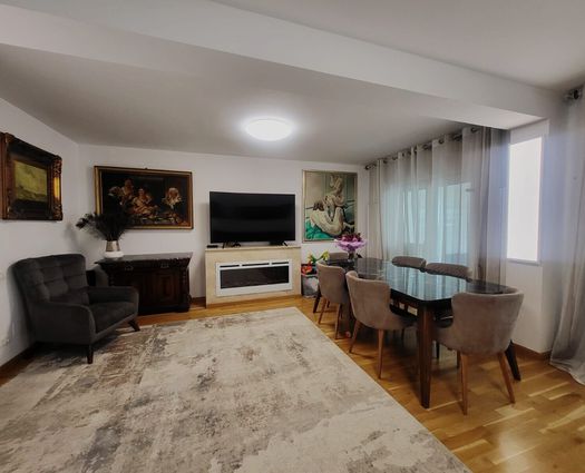 Casă 5 cam Iancu Nicolae, 185 mp