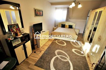 Casa 8 camere,4 bai,482mp,1.100mp teren,2 garaje,0% comision anunturi imobiliare Mures