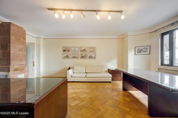 Apartament 3 camere, 122 mp, in vilă istorică - Bd. Carol I, nr. 59 anunturi imobiliare Bucuresti