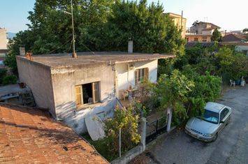 Casă individuală 95 mp, teren 359 mp — Agia Triada anunturi imobiliare Grecia