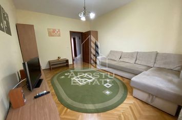 Apartament 4 camere, loc de parcare, zona Centrala anunturi imobiliare Timis