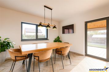 Casă - 4 camere de vanzare TARLUNGENI - Brasov anunturi imobiliare Brasov