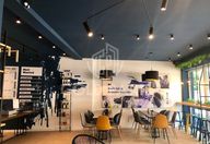360.000 €, Spațiu comercial