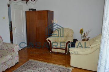 Apartament 2 camere zona Lacul Rosu anunturi imobiliare Bihor