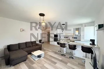De inchiriat apartament cu 3 camere in Avantgarden3 anunturi imobiliare Brasov