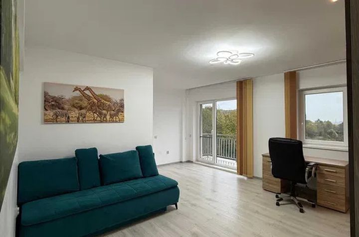Garsonieră de vanzare TRACTORU - Brasov anunturi imobiliare Brasov