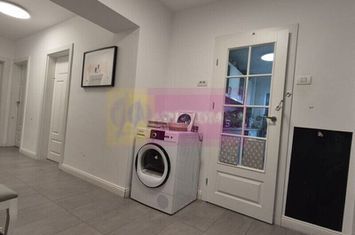 Vanzare apartament de 3 camere in zona Unirii-Splaiul Unirii anunturi imobiliare Bucuresti