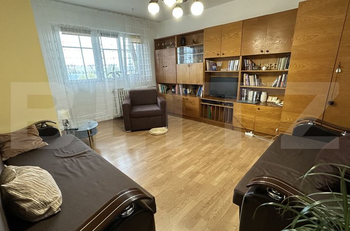 Apartament 3 camere de vanzare ORADEA - Bihor anunturi imobiliare Bihor