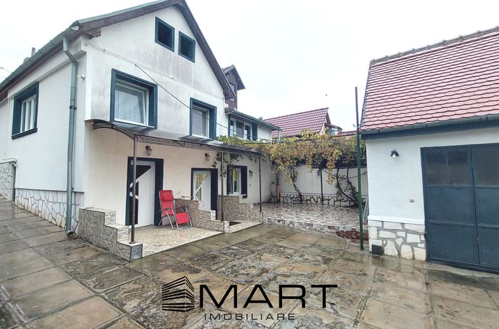 Vilă - 6 camere de vanzare PIATA CLUJ - Sibiu anunturi imobiliare Sibiu
