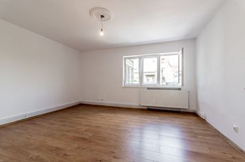 Apartament 2 camere Ultracentral, bvd Revolutiei, Arad - COMISION 0 anunturi imobiliare Arad