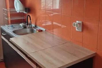Apartament 3 camere de vanzare ASTRA - Brasov anunturi imobiliare Brasov