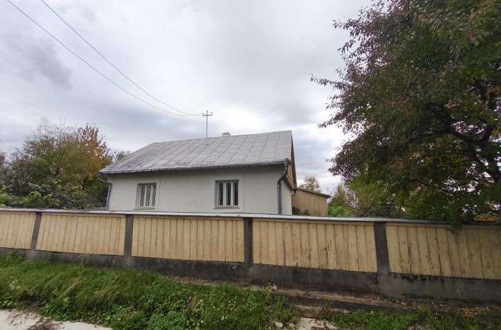 Casă - 2 camere de vanzare PADURENI - Suceava anunturi imobiliare Suceava