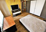 650 €, Apartament 4 camere