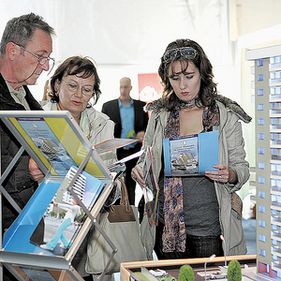 Bilantul celor doua targuri imobiliare din Capitala: multi vizitatori, putini cumparatori
