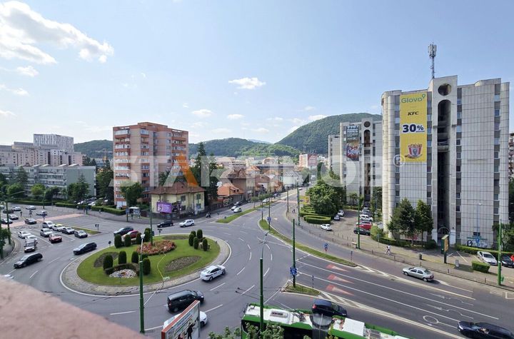 Apartament 4 camere zona Onix  Centru Civic anunturi imobiliare Brasov