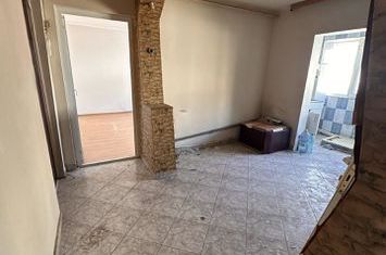 APARTAMENT 3 CAMERE - NAVODARI anunturi imobiliare Constanta