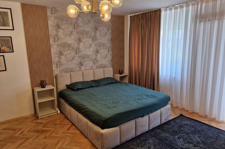 Inchiriere garsoniera 45mp mobilata/utilata imobil 1990 Piata Unirii metrou anunturi imobiliare Bucuresti