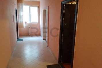 Garsonieră de vanzare IOSIA - Bihor anunturi imobiliare Bihor