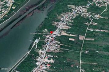 Casa de vacanta cu teren 5394 mp, Pucioasa, Dambovita anunturi imobiliare Dambovita