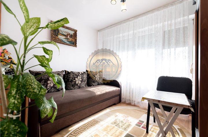 Apartament 2 camere de vanzare ROGERIUS - Bihor anunturi imobiliare Bihor
