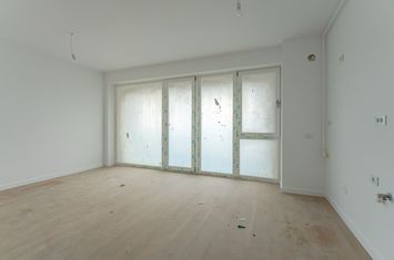 Apartament Studio | 42.52 mp + 11.85 mp Balcon | Sala Polivalentă anunturi imobiliare Brasov