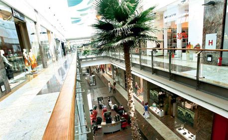 Bucureşti, un singur nou mall în construcţie