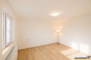 Casă - 3 camere de vanzare EXTERIOR EST - Brasov anunturi imobiliare Brasov