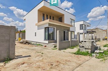 Casă deosebită în Parneava – Strada Griviței anunturi imobiliare Arad