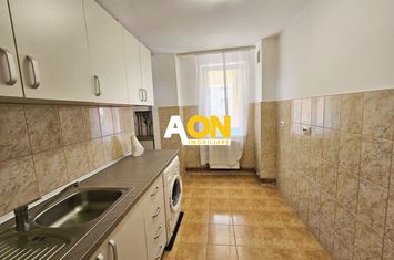 Apartament 3 camere, etaj 2, zona ultracentrala anunturi imobiliare Alba