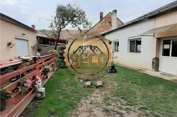 Apartament 2 camere de vanzare CENTRAL - Bihor anunturi imobiliare Bihor