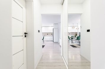 Apartament superb, ultrafinisat, bloc nou lângă Medlife Genesys anunturi imobiliare Arad