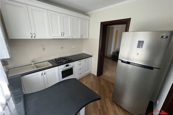 Apartament 3 camere de inchiriat EST - Vrancea anunturi imobiliare Vrancea