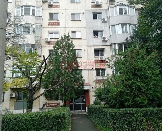 Apartament 3 camere Oltenitei, 69 mp