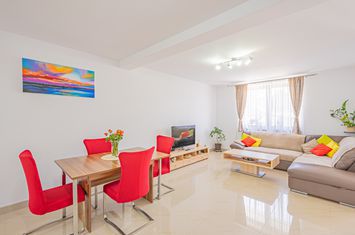 Casă - 4 camere de vanzare SIBIU - Sibiu anunturi imobiliare Sibiu