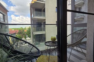 PARCUL HERASTRAU- APARTAMENT GENEROS! anunturi imobiliare Bucuresti